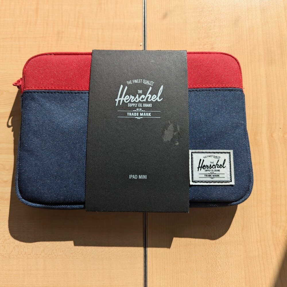 NEW!! Herschel Ipad Mini Case or padded zippered case for anything else!